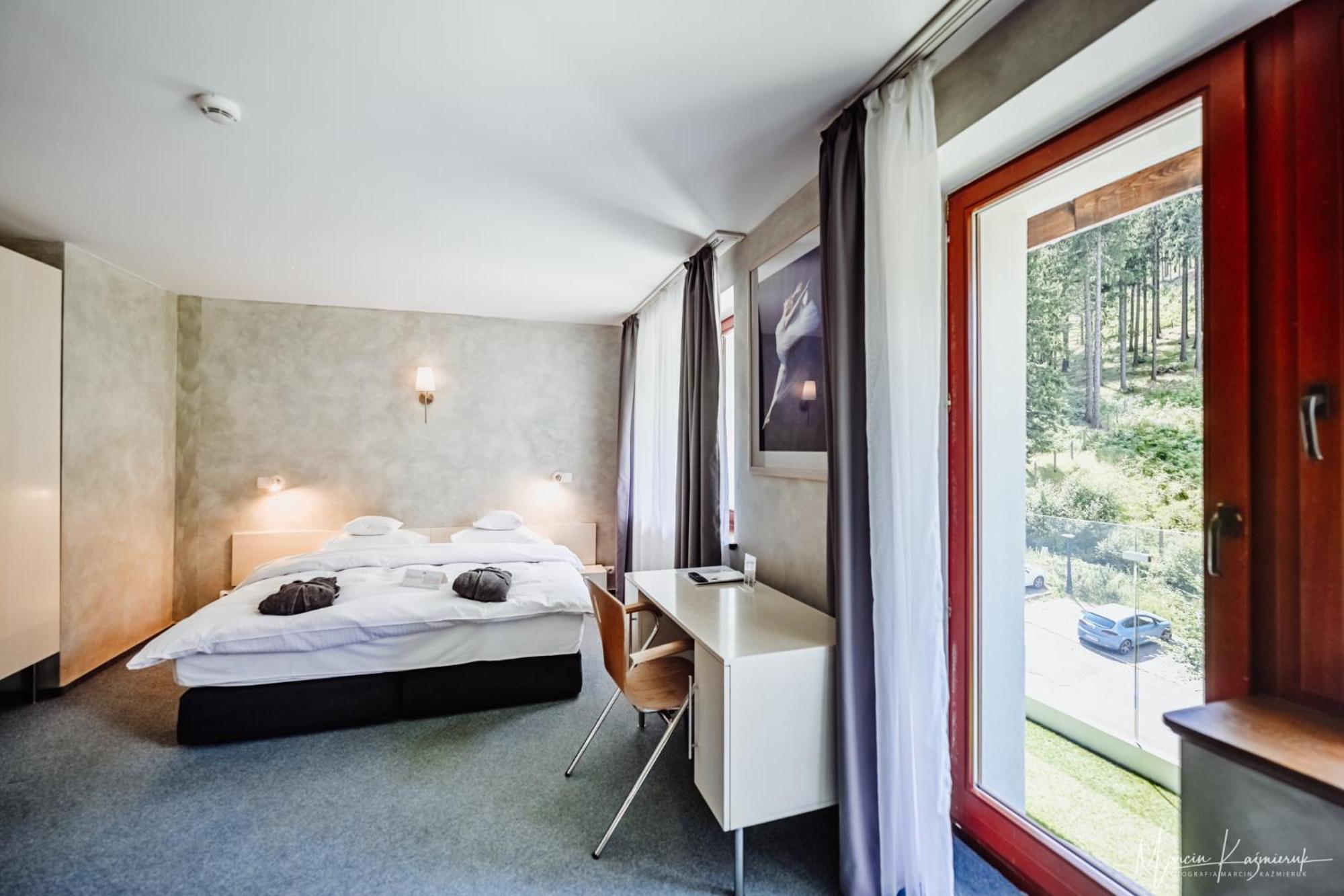 Jelenia Struga Medical Spa โควารี ภายนอก รูปภาพ